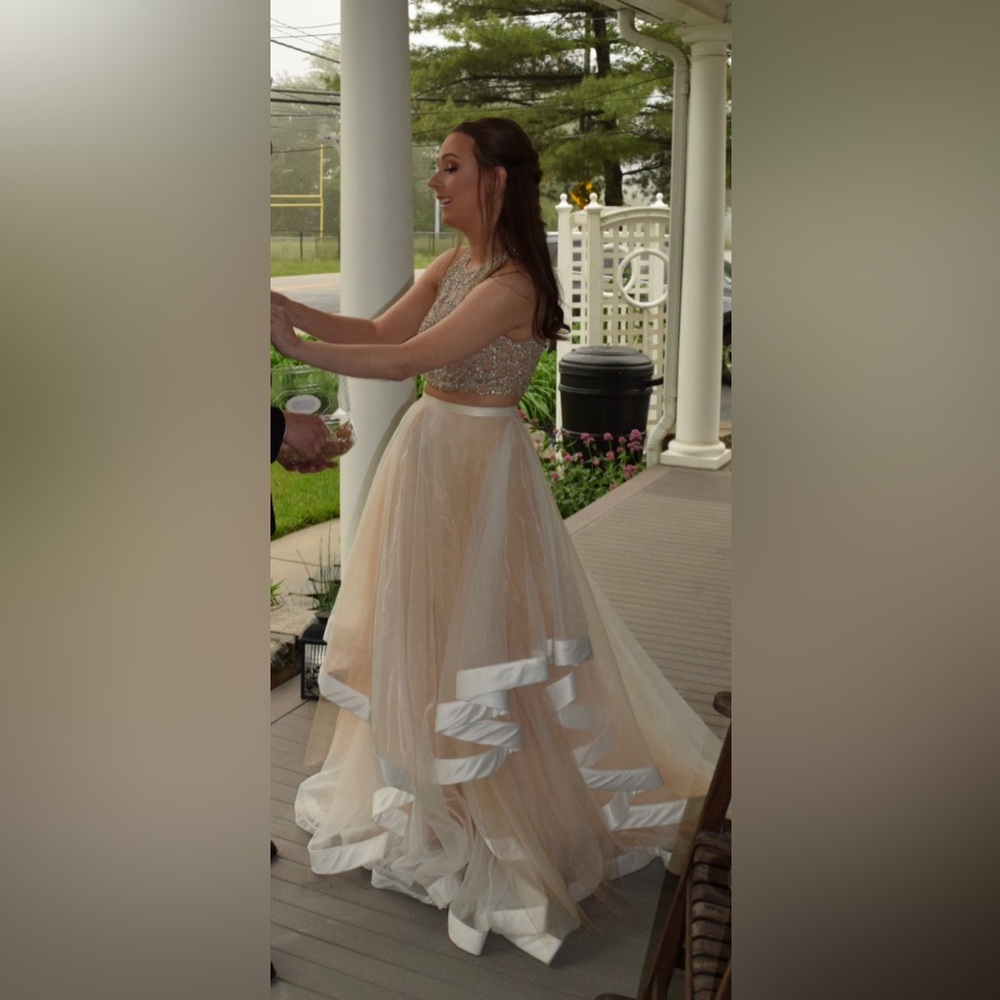 TERANI 1611P1369 Prom DRESS - Picture 3 of 5